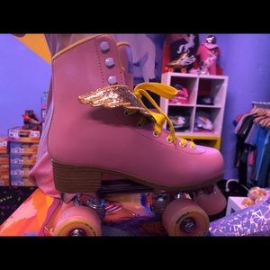 Meet your Posher, Roxanne